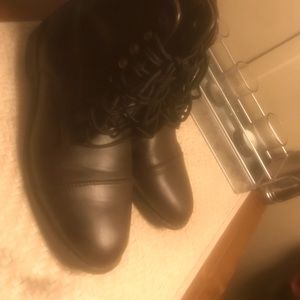 Women’s dress boots